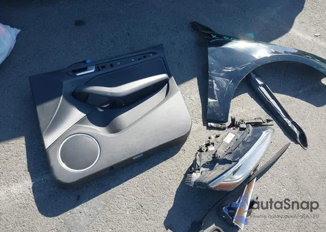 2016 Audi Q5 2.0T Premium z USA, uszkodzony, nr VIN WA1L2AFP5GA111191